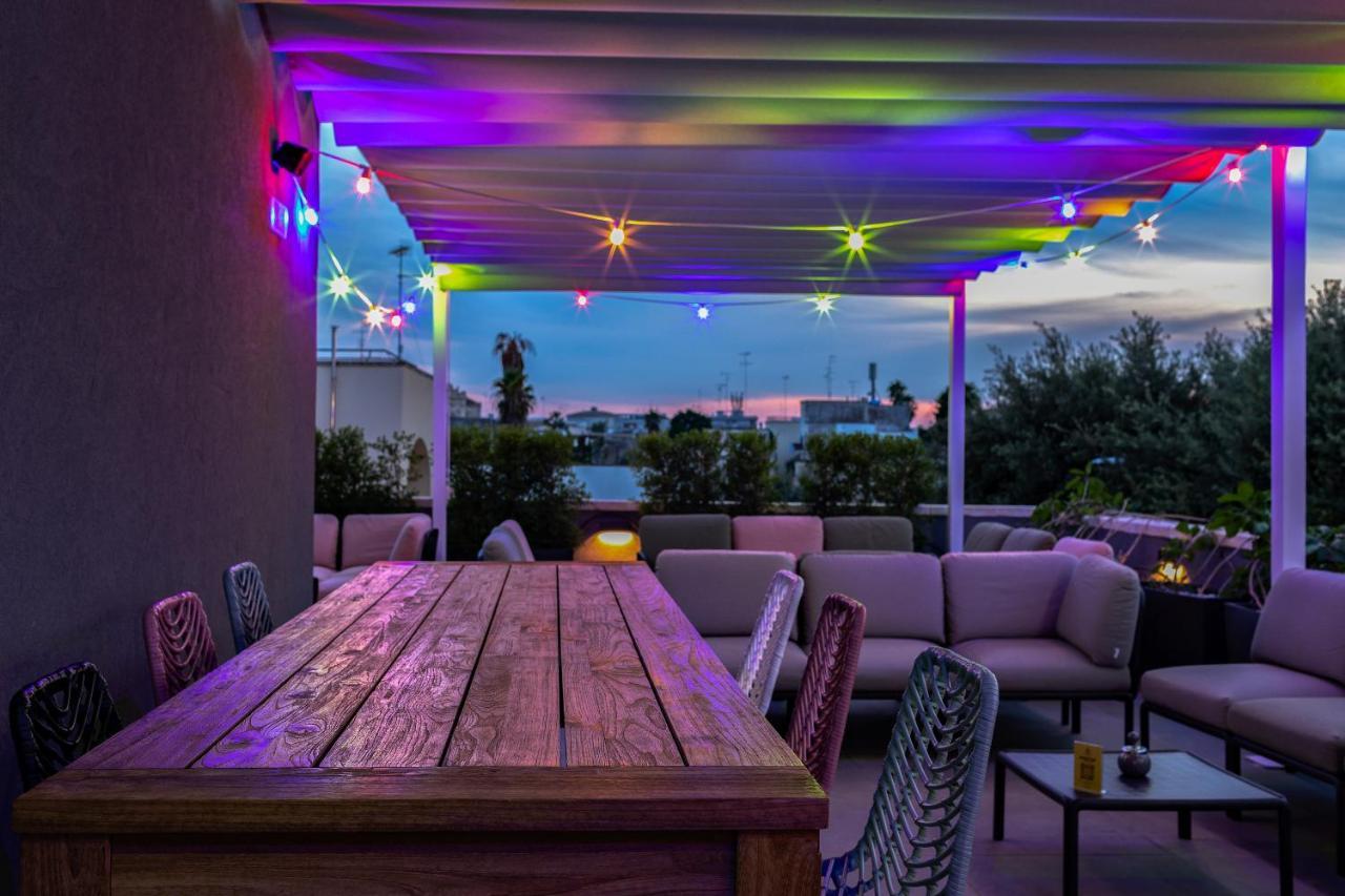 Arryvo Hotel Lecce Bagian luar foto