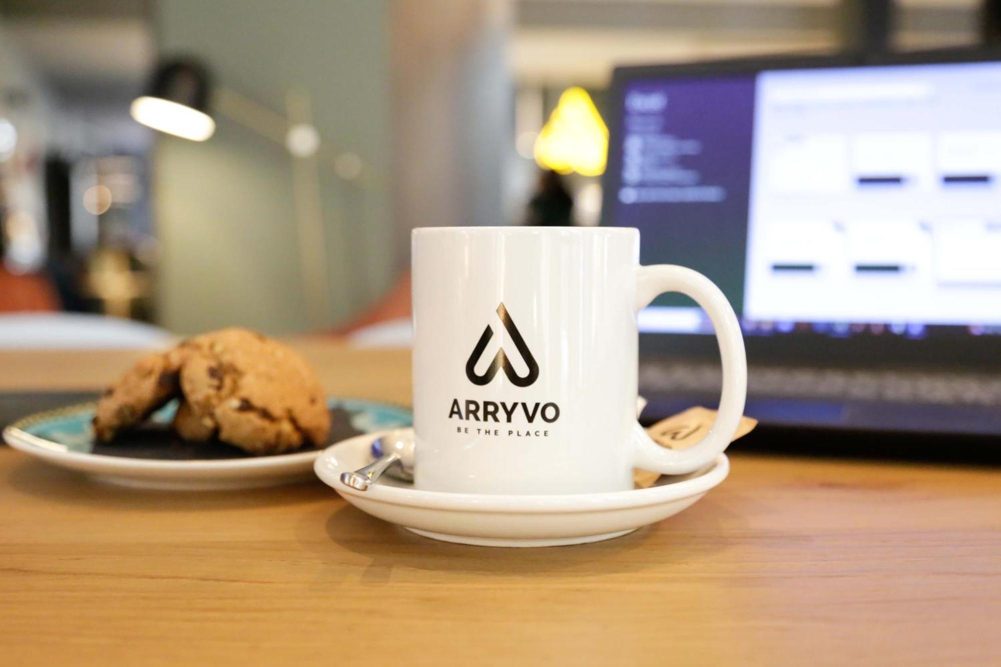 Arryvo Hotel Lecce Bagian luar foto