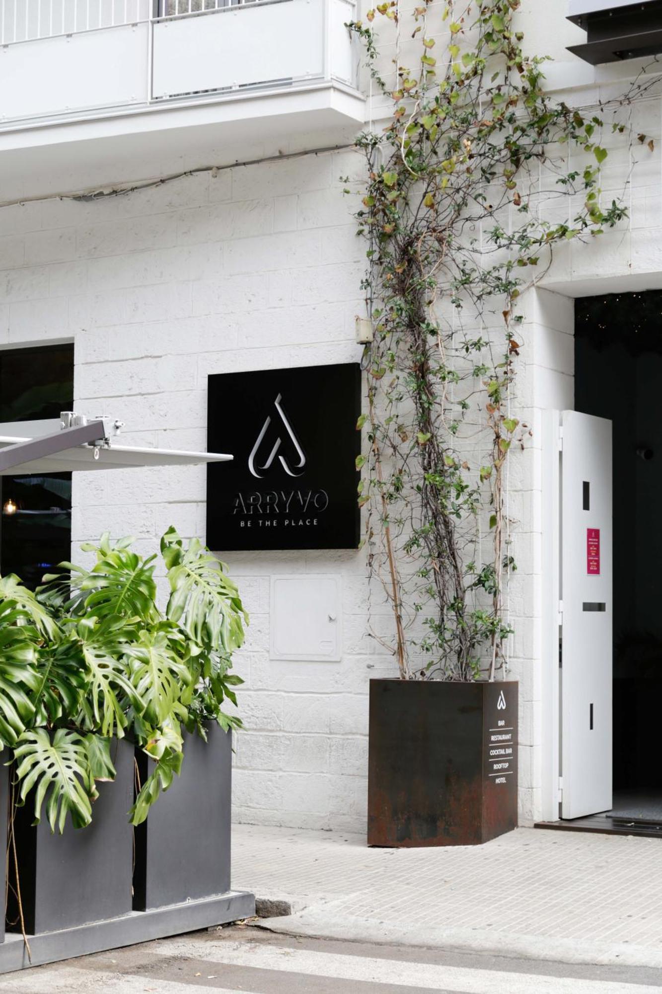 Arryvo Hotel Lecce Bagian luar foto