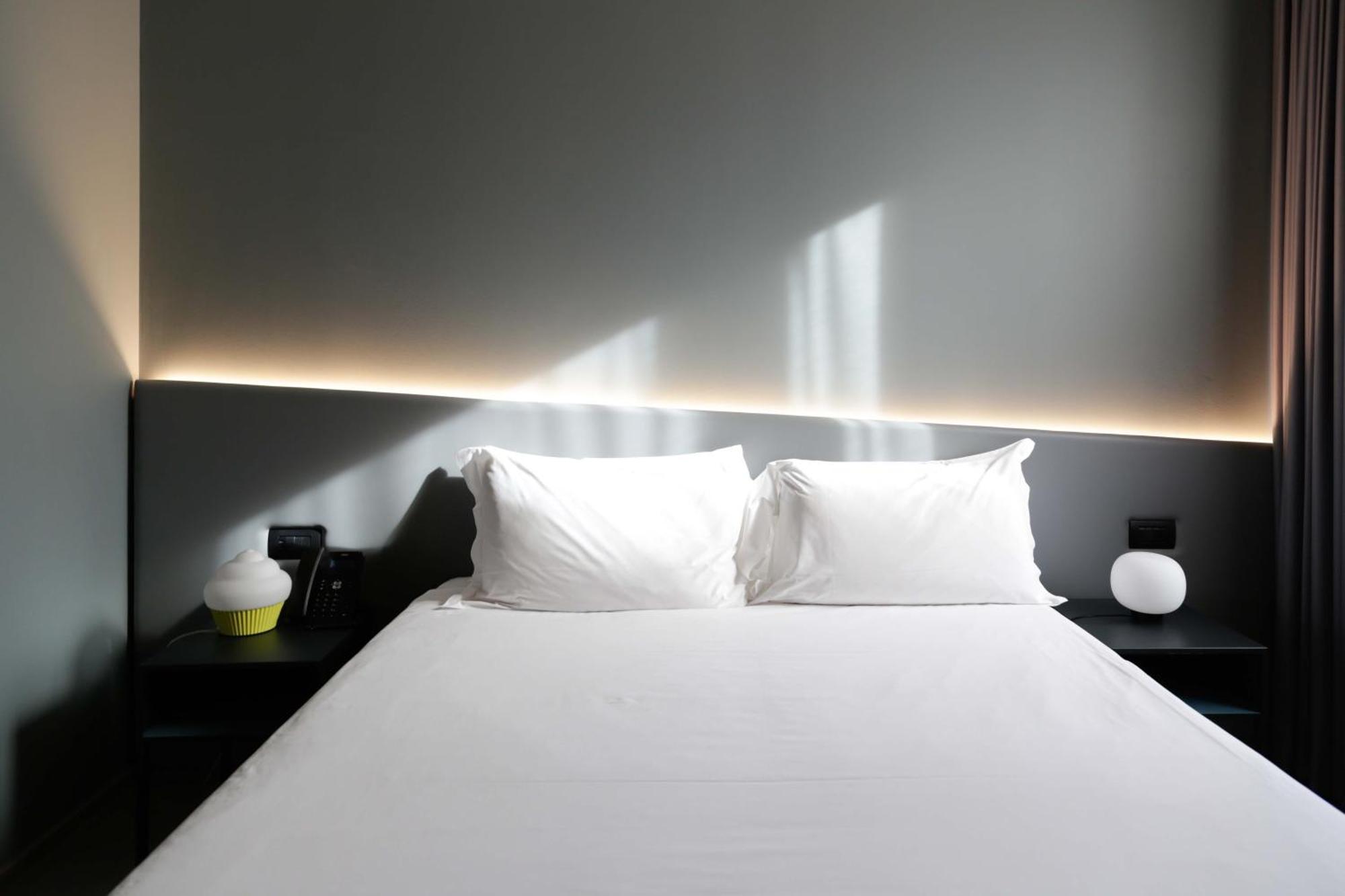 Arryvo Hotel Lecce Bagian luar foto